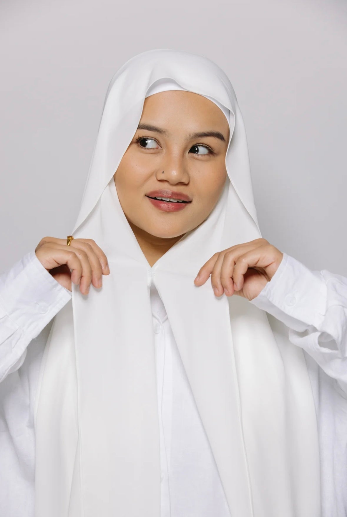 Express Premium Chiffon Hijab with Magnetic Closure System and Integrated Bonnet - White